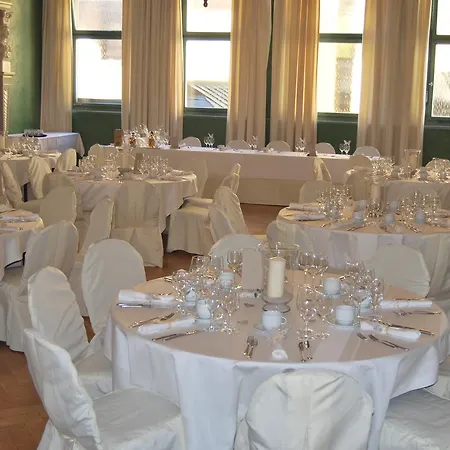 Waldhorn Hotel
