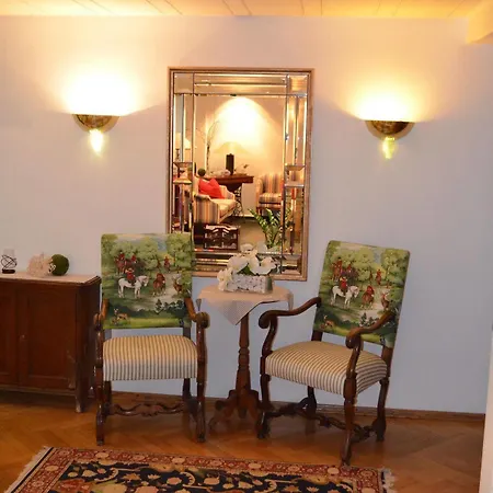 Waldhorn Hotel 3*